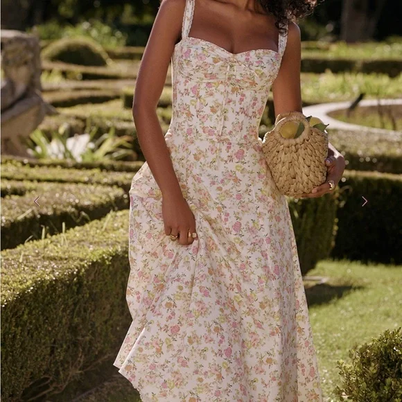 House of CB Rosalee Floral Pink Midi - Picture 11 of 12